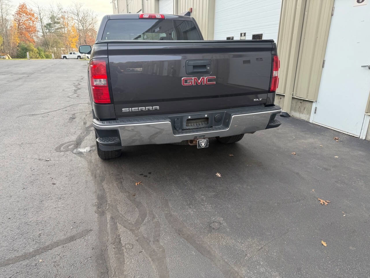 Used 2014 GMC Sierra 1500 SLT w/ Suspension Package, Off-Road image 9