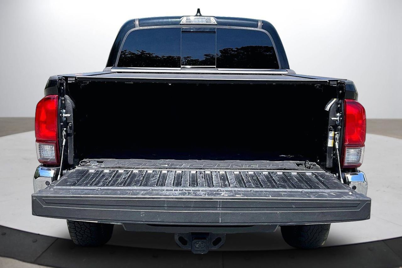 Used 2023 Toyota Tacoma SR5 RWD image 25