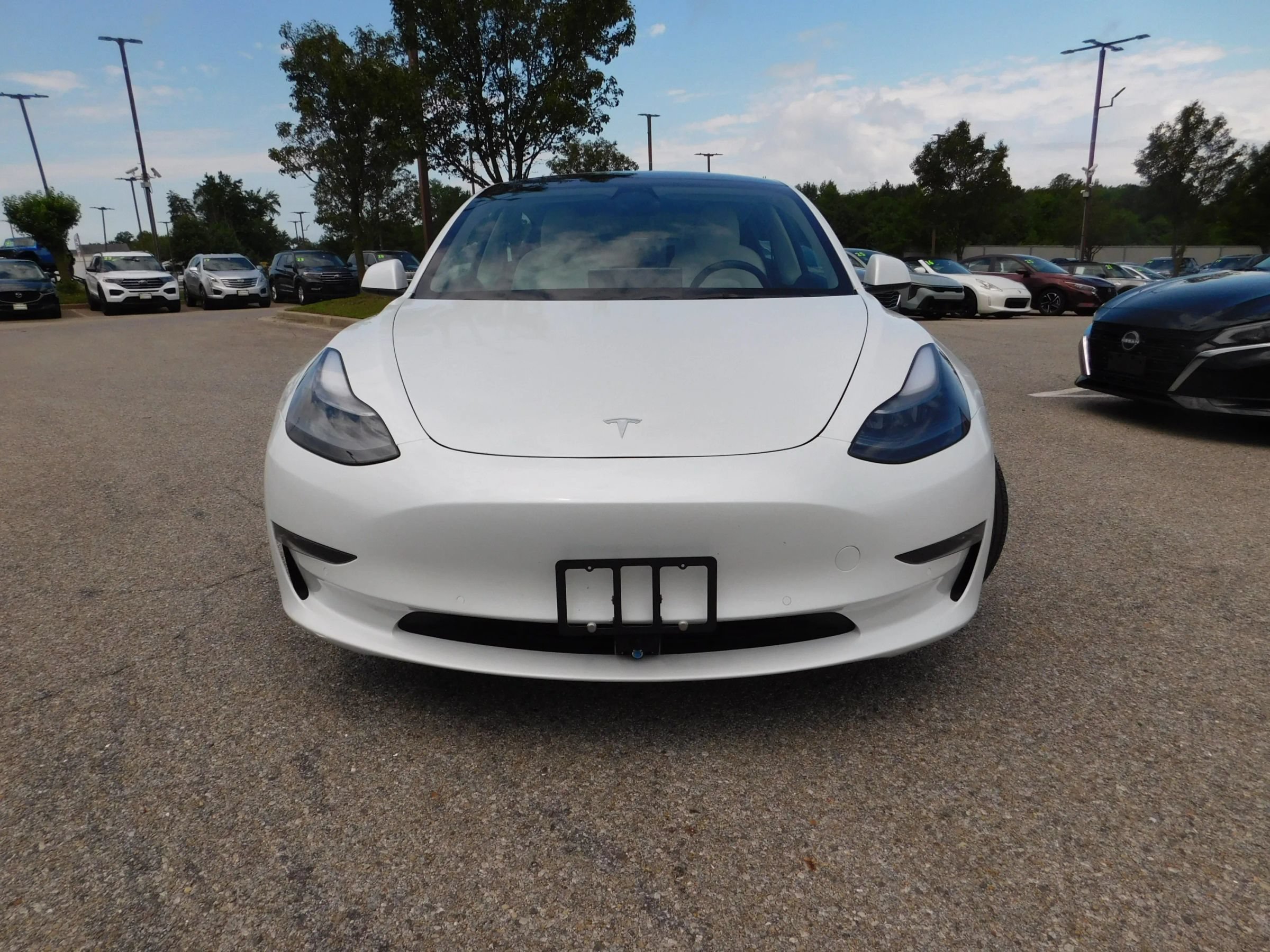 Used 2022 Tesla Model 3 Long Range AWD/4WD image 3