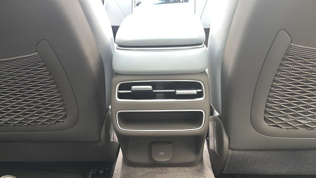 New 2026 Genesis GV70 2.5T Advanced image 11