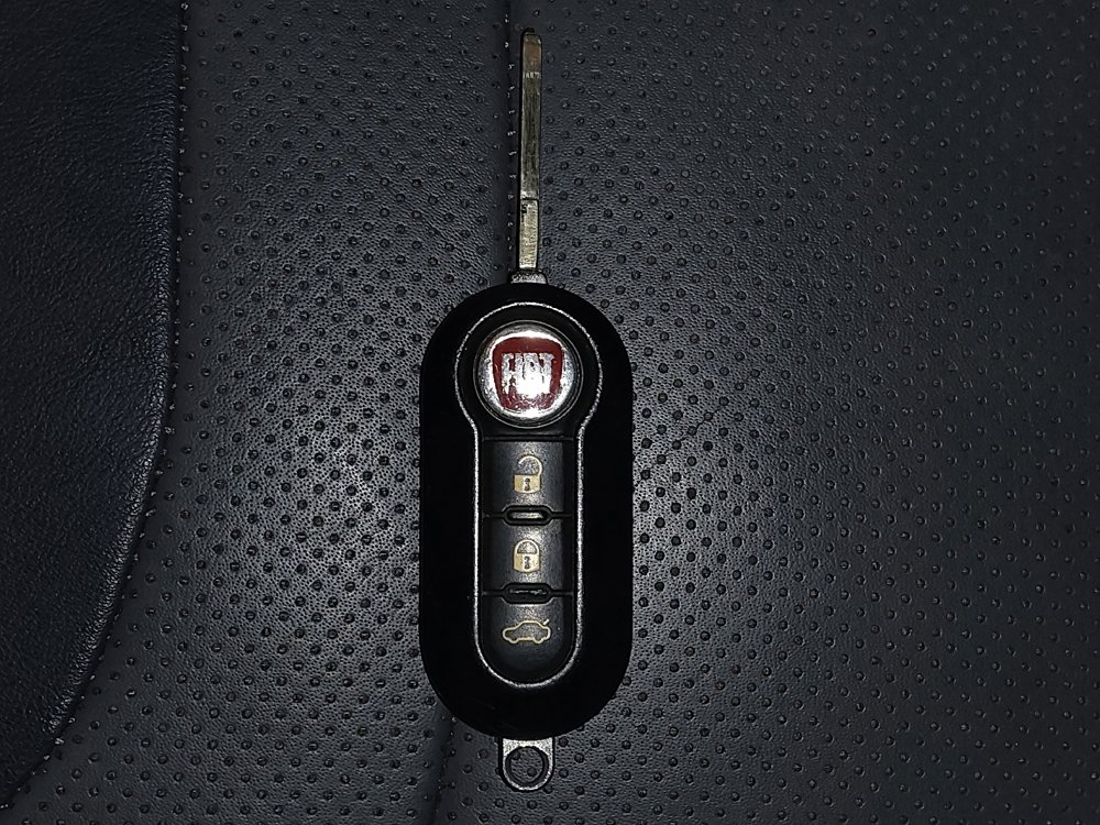 Used 2017 FIAT 500L Lounge w/ Premium Package image 32