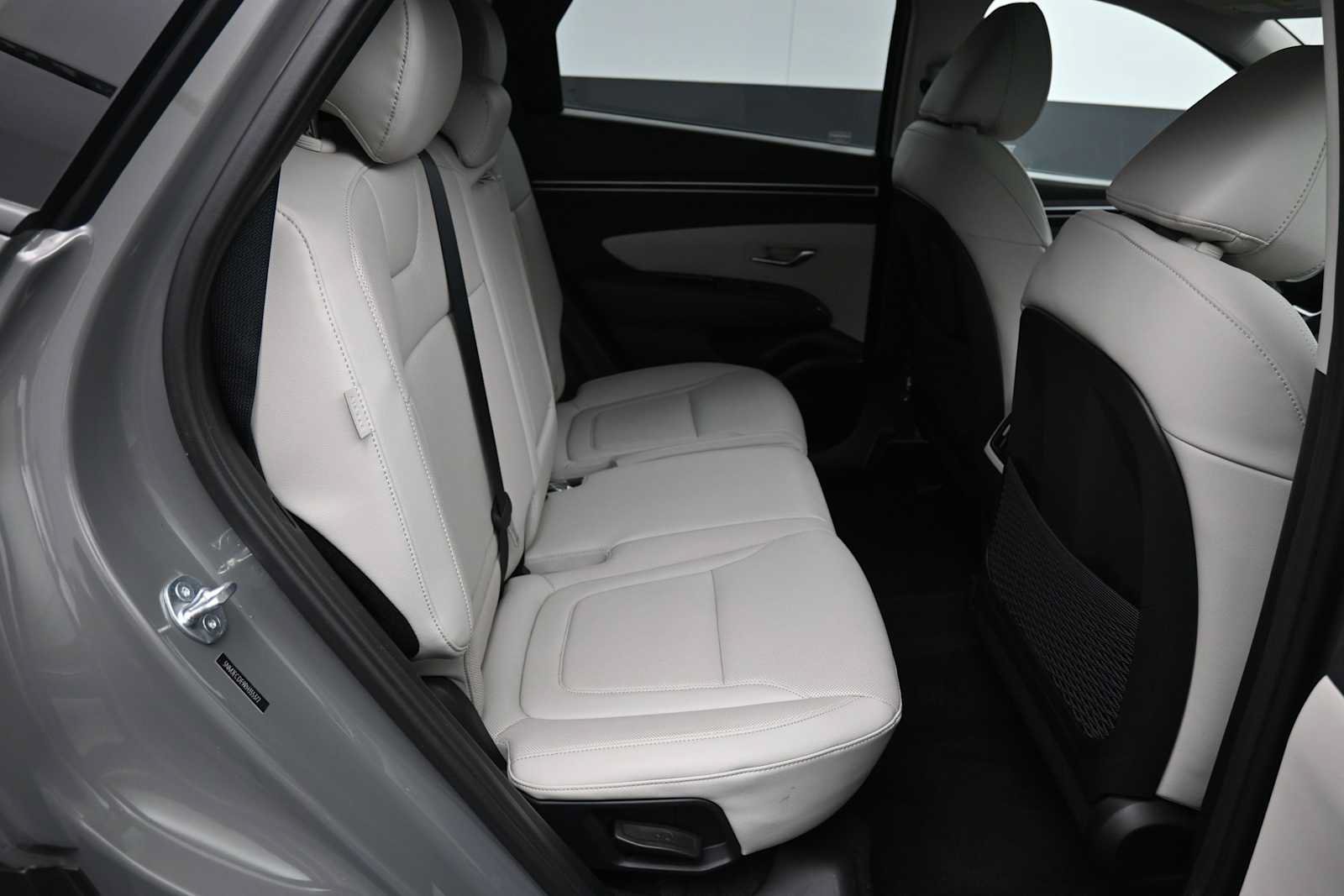 Used 2024 Hyundai Tucson Limited AWD/4WD image 25