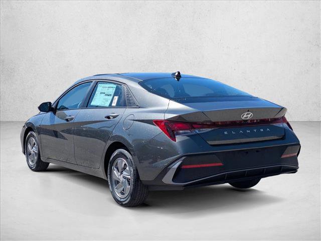 New 2026 Hyundai Elantra SE FWD image 9