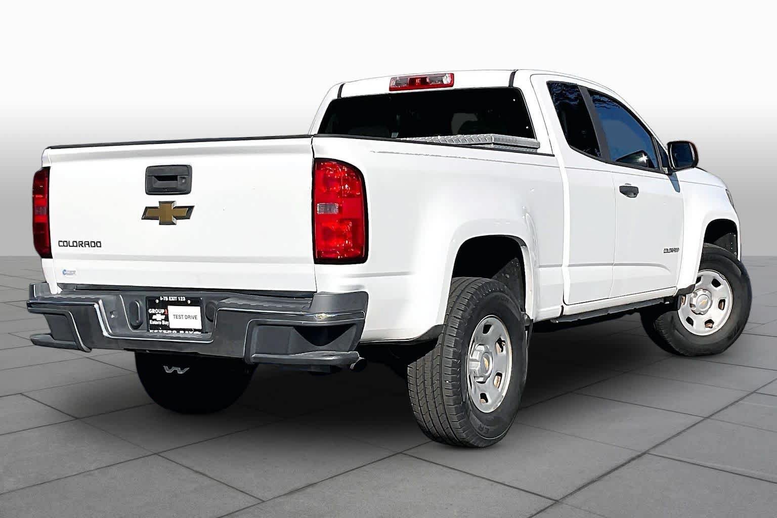 Used 2018 Chevrolet Colorado W/T w/ WT Convenience Package RWD image 13