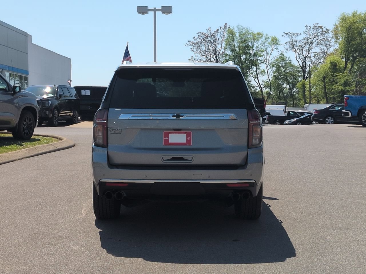 Used 2023 Chevrolet Tahoe Premier AWD/4WD image 7