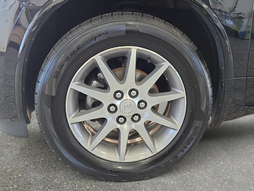 Used 2017 Buick Enclave Leather FWD image 33