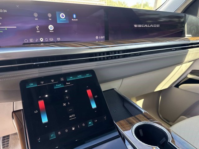 Certified 2026 Cadillac Escalade Platinum Luxury AWD/4WD image 23