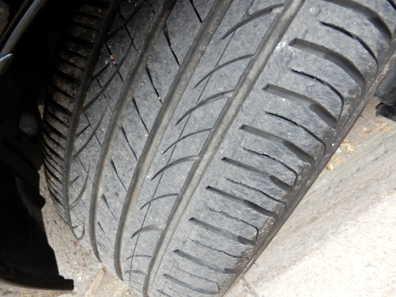 Used 2015 Lexus LS 460 w/ F Sport Package image 26