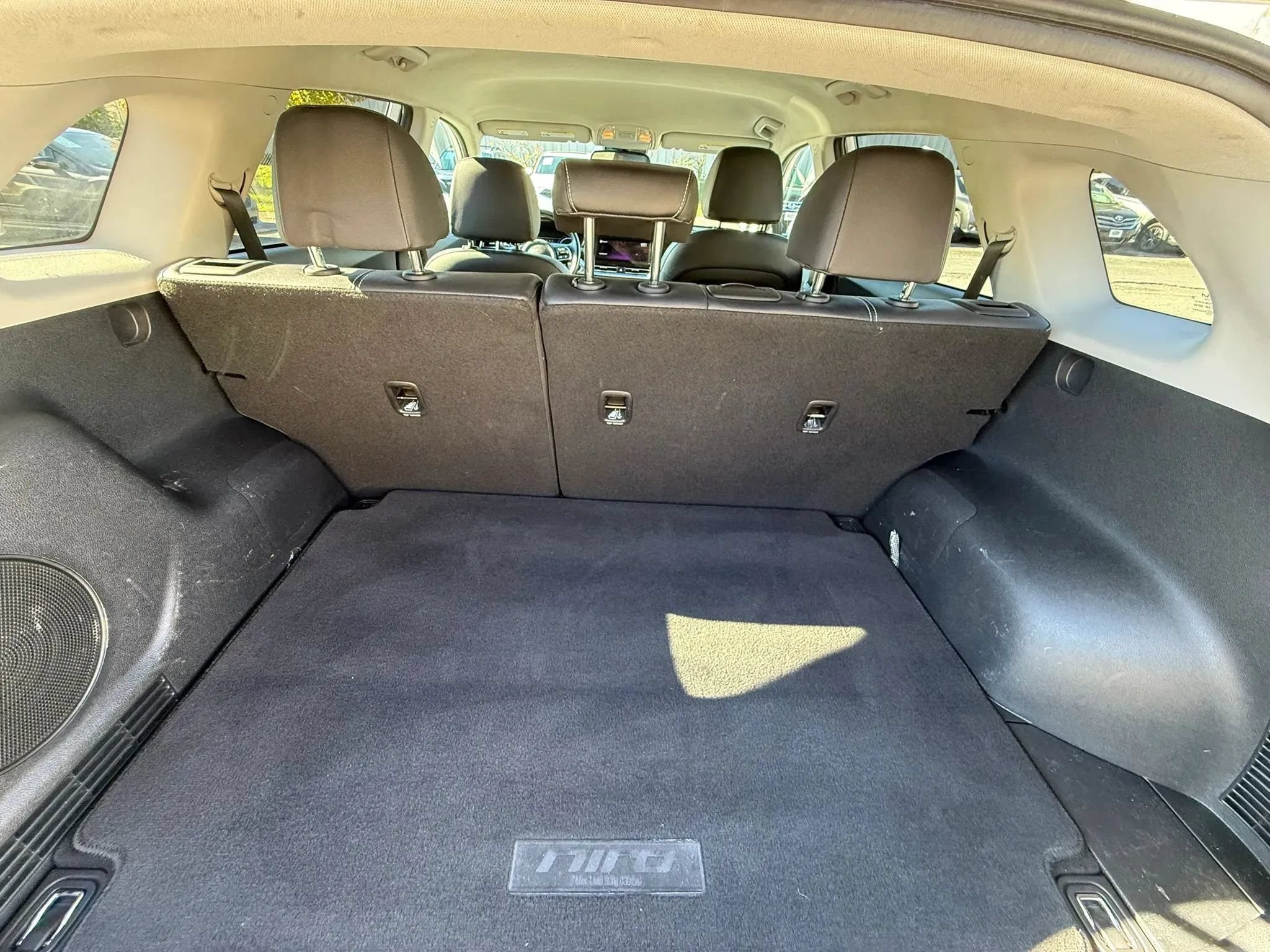 Used 2022 Kia Niro EX w/ Cold Weather Package FWD image 13