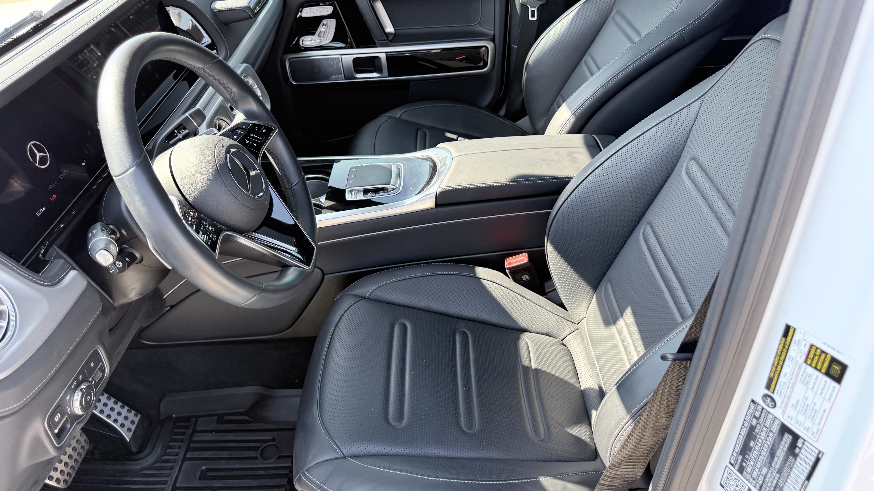 Used 2025 Mercedes-Benz G 550 image 26