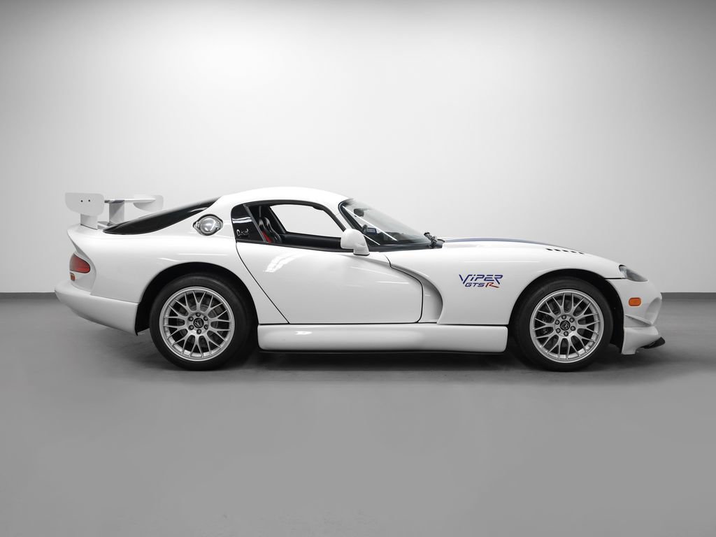 Used 1998 Dodge Viper GTS image 4