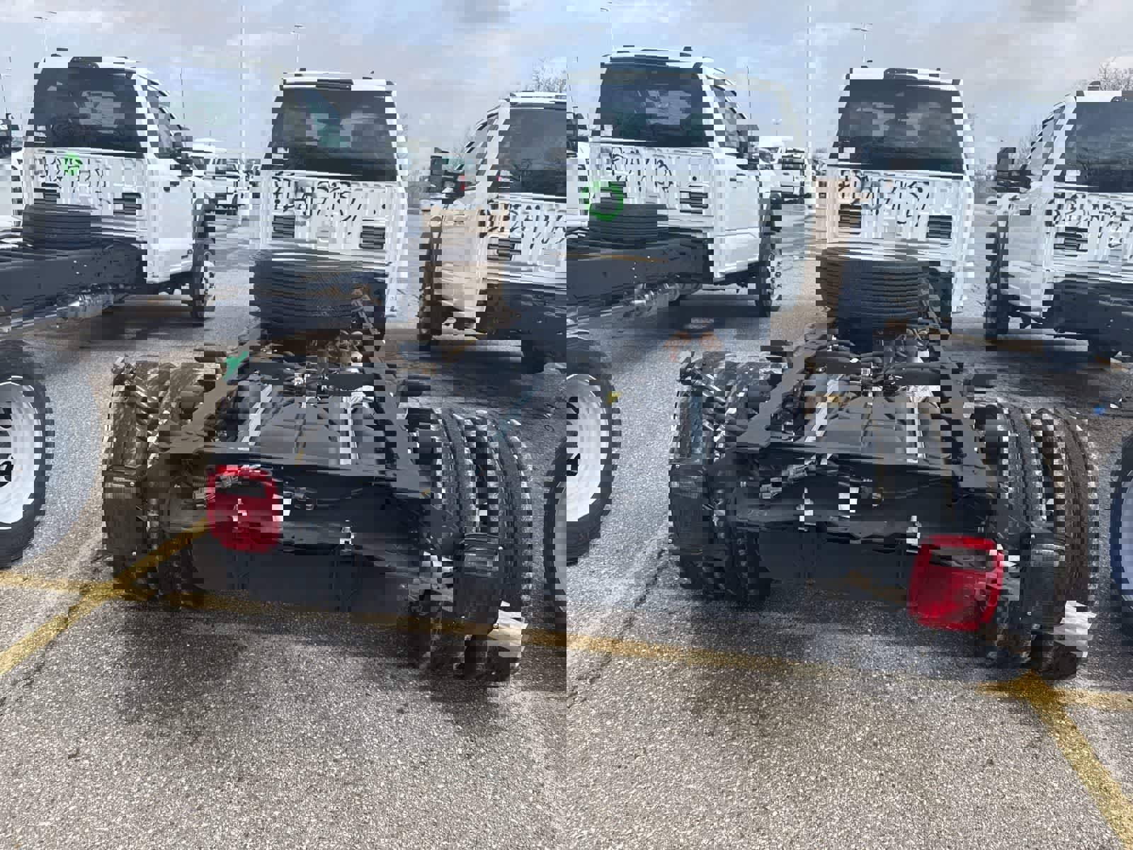 New 2023 Ford F450 XLT w/ XLT Value Package image 11