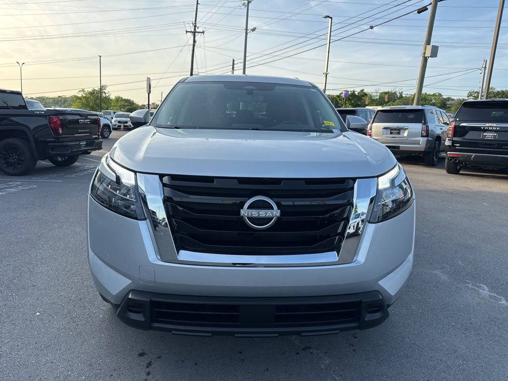 Used 2024 Nissan Pathfinder SV AWD/4WD video 2