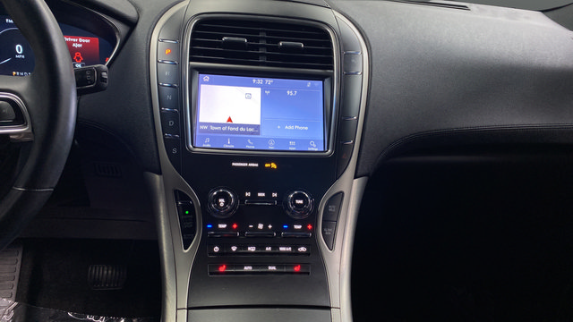 Used 2020 Lincoln Nautilus Premier w/ Equipment Group 101A AWD/4WD image 13