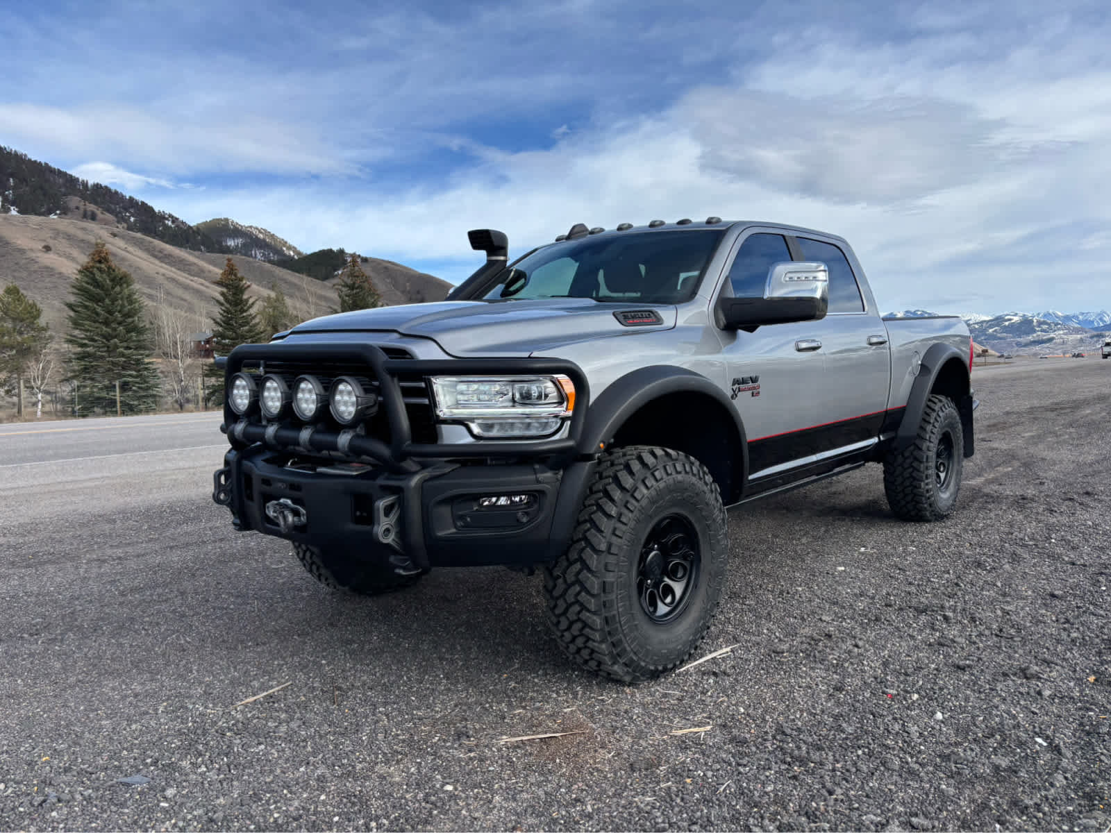 Used 2023 RAM 3500 Limited image 3