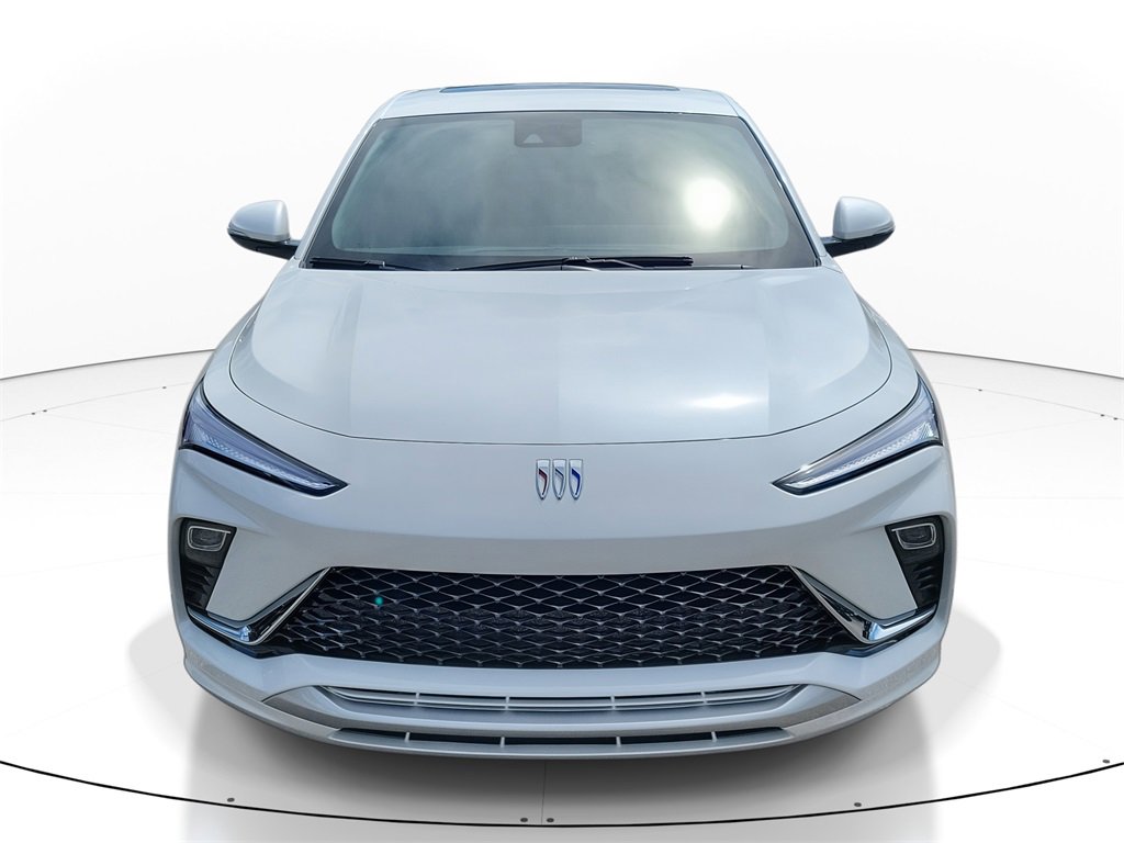 New 2025 Buick Envista Avenir image 2