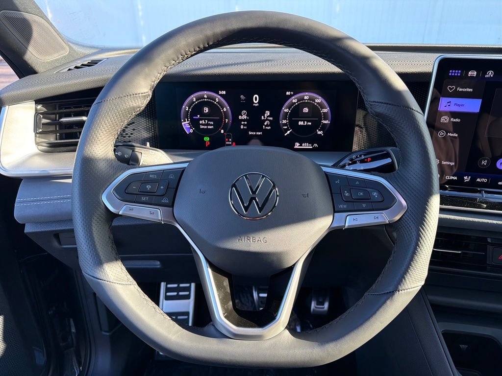 Used 2026 Volkswagen Tiguan SE R-Line AWD/4WD image 15