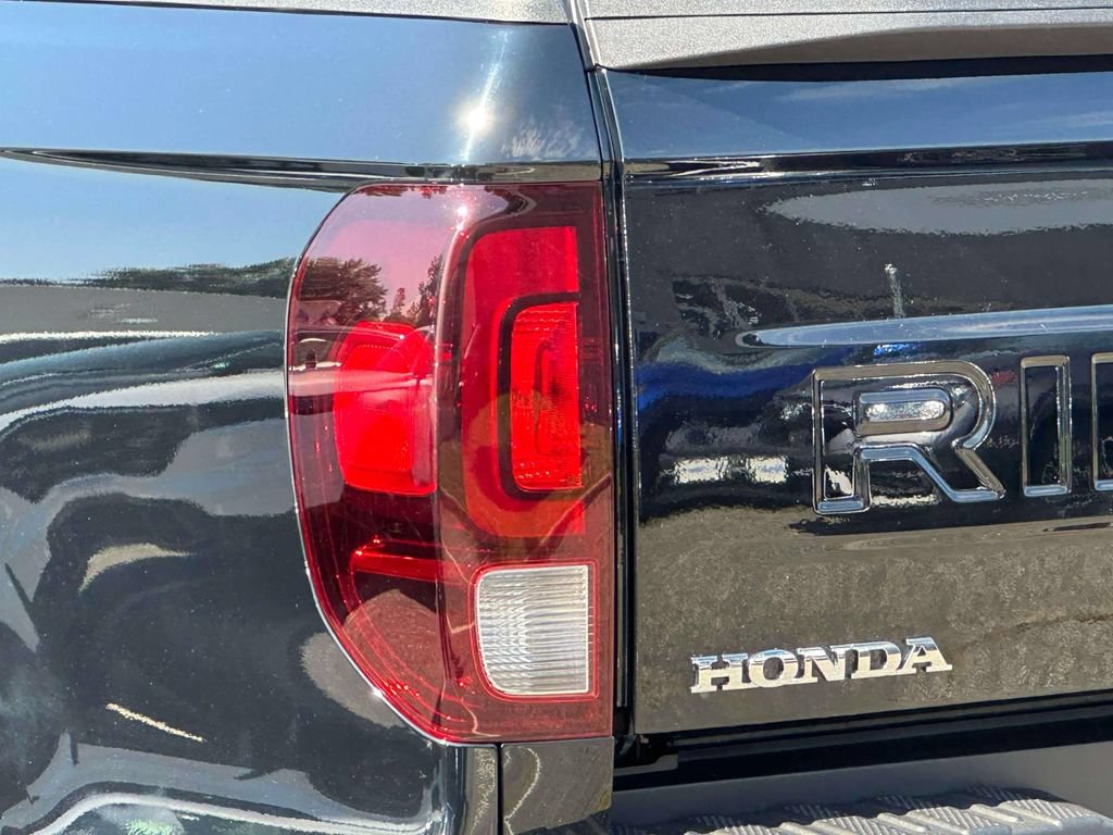 Certified 2025 Honda Ridgeline TrailSport image 8