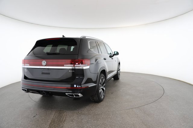Used 2024 Volkswagen Atlas SEL Premium R-Line image 16