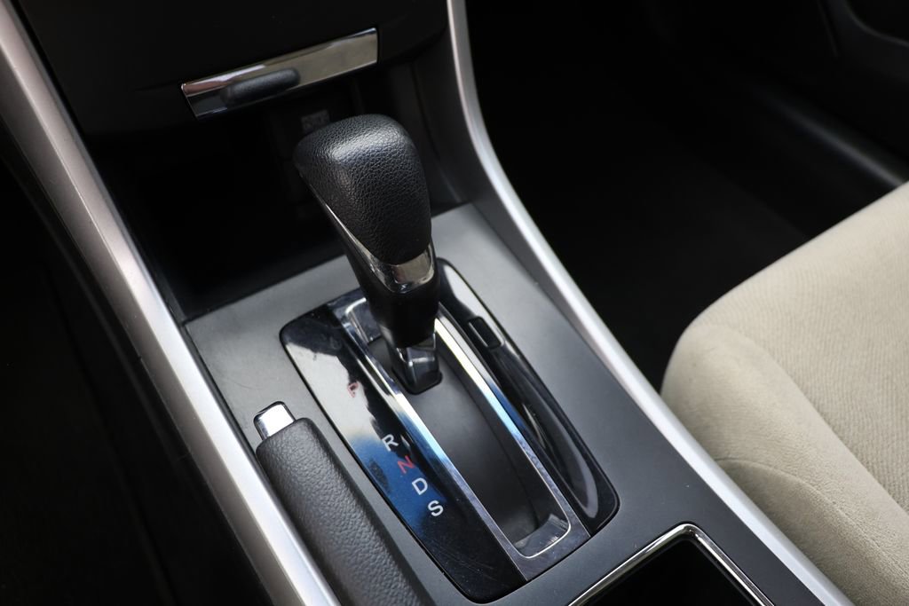 Used 2013 Honda Accord LX-S image 22
