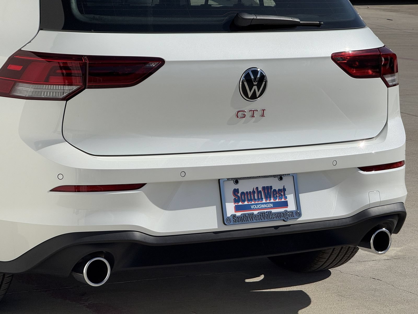 New 2026 Volkswagen GTI SE FWD image 6