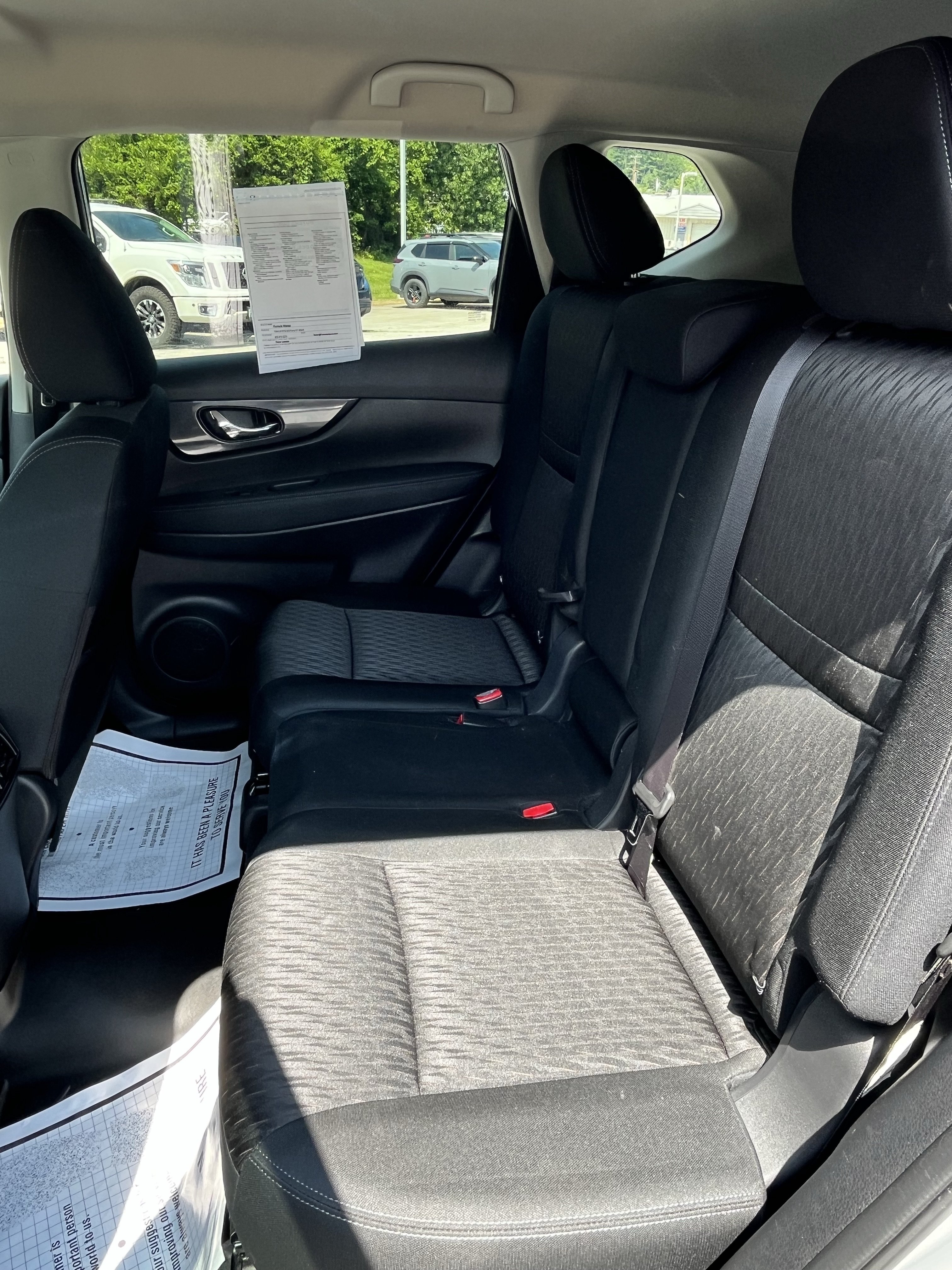 Used 2020 Nissan Rogue SV AWD/4WD image 14