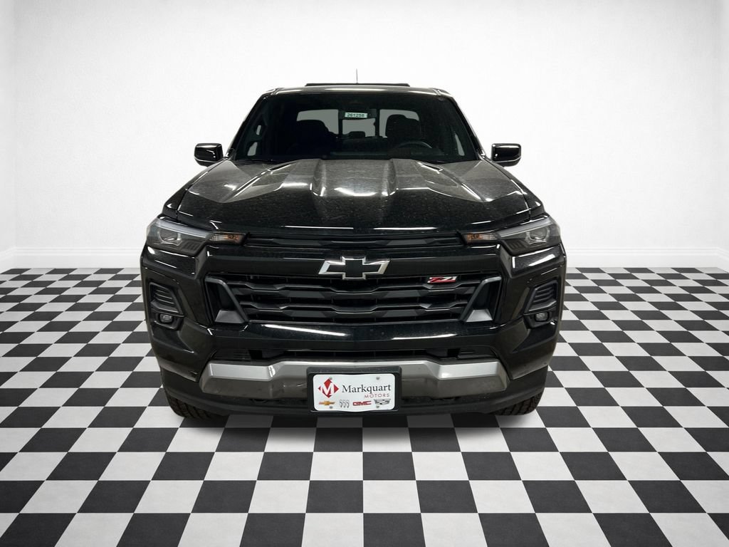 New 2026 Chevrolet Colorado Z71 w/ Midnight Edition AWD/4WD image 3