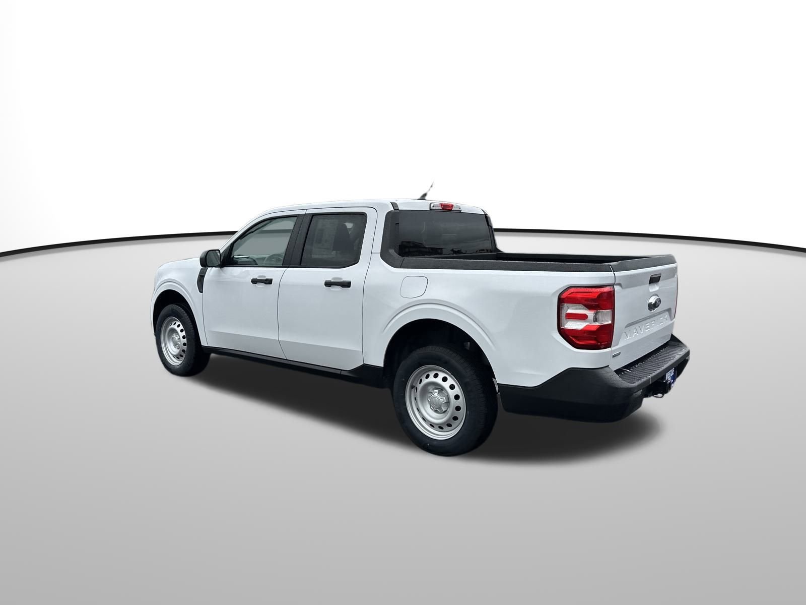 Used 2024 Ford Maverick XL image 3