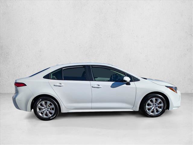 Used 2020 Toyota Corolla LE image 4