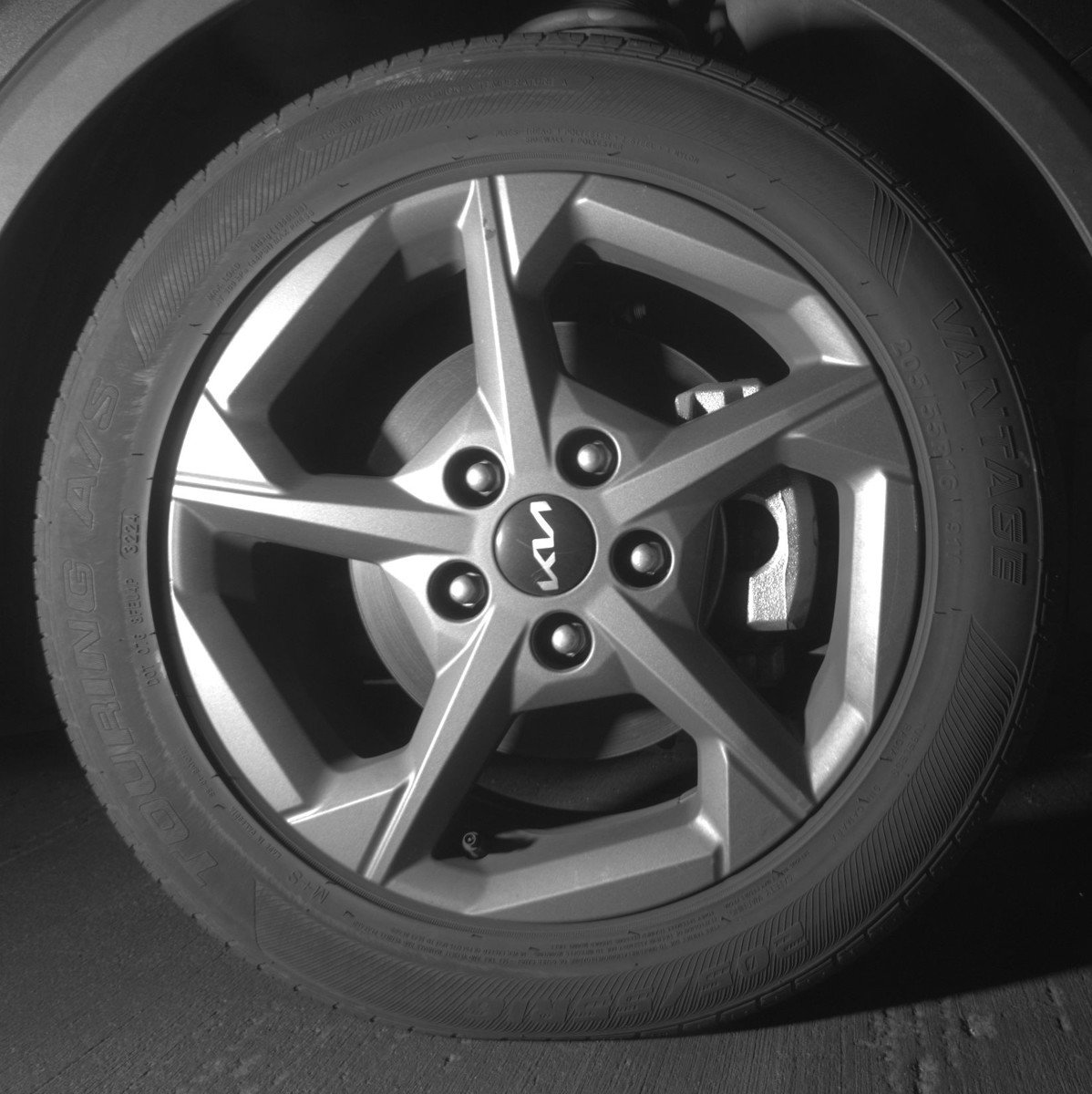 Used 2025 Kia K4 LXS image 13