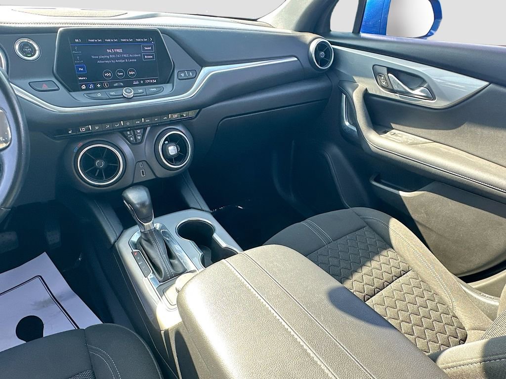 Used 2019 Chevrolet Blazer LT FWD image 21