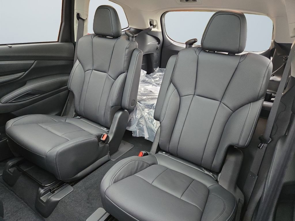 New 2025 Subaru Ascent Limited image 13