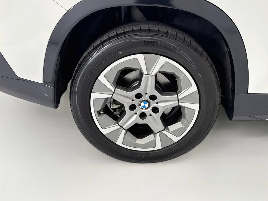 Used 2025 BMW X1 xDrive28i AWD/4WD image 30