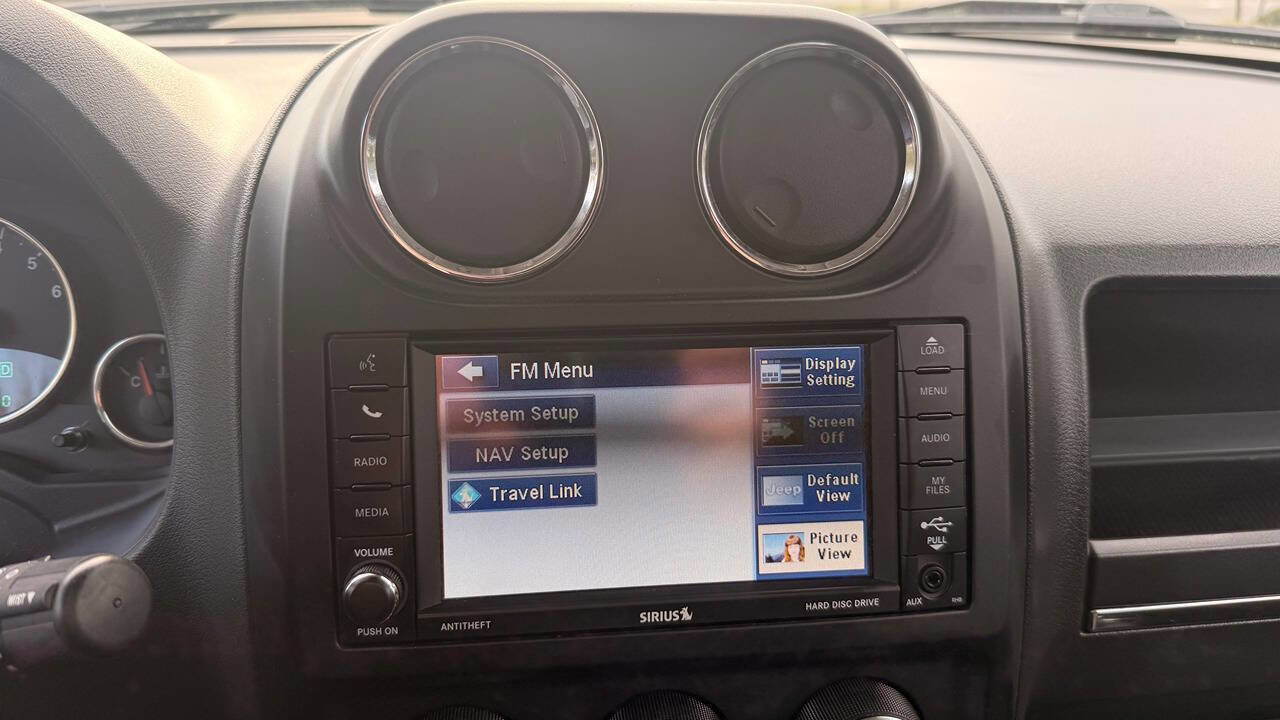 Used 2012 Jeep Patriot Limited w/ Sun/Sound Group AWD/4WD image 32