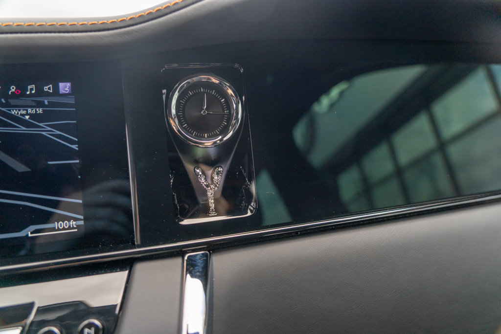 Used 2025 Rolls-Royce Cullinan AWD/4WD image 30