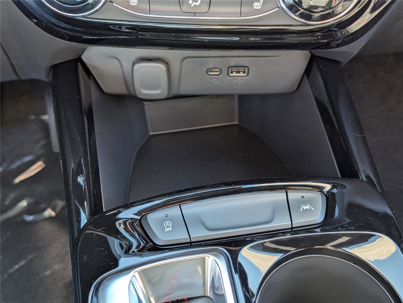 New 2026 Chevrolet Trax RS FWD image 21