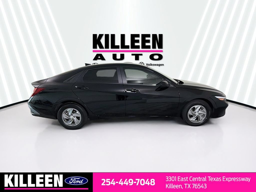 Used 2026 Hyundai Elantra SE FWD image 10