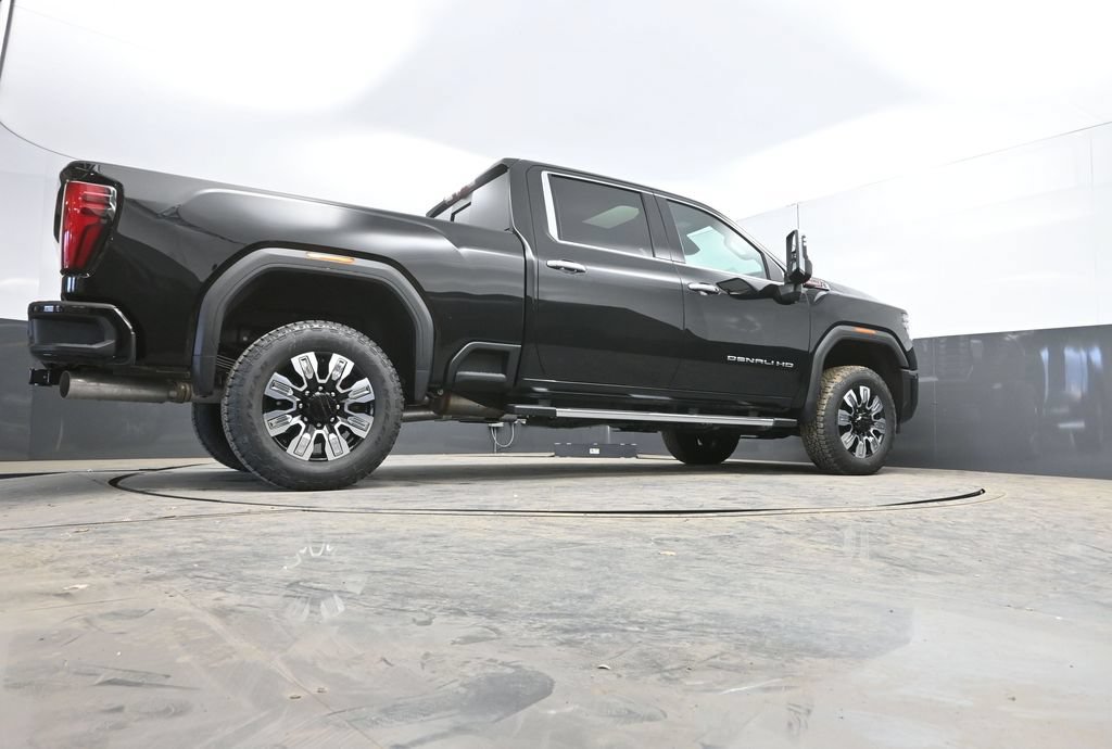 New 2026 GMC Sierra 2500 Denali w/ Denali Reserve Package AWD/4WD image 38