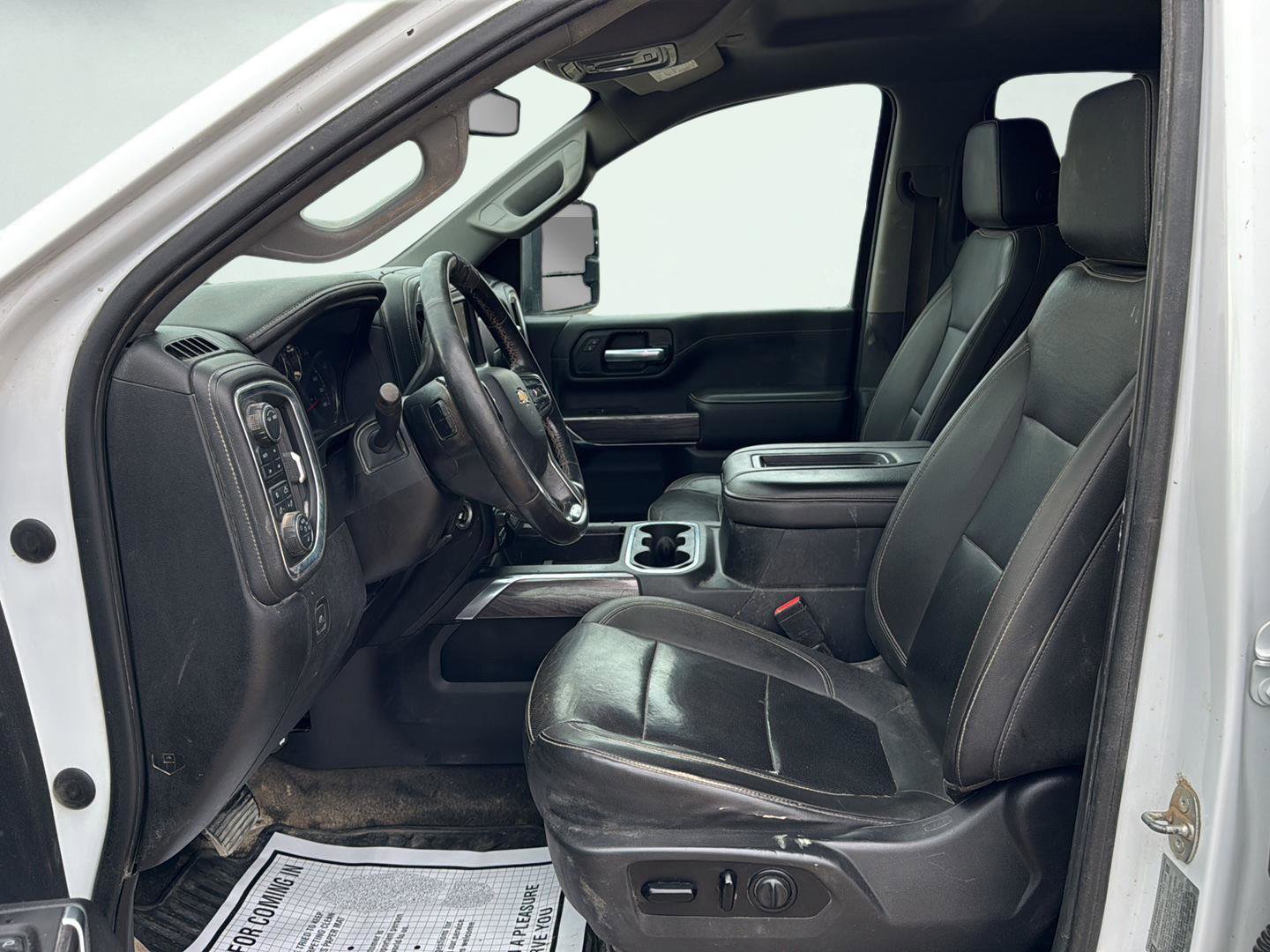 Used 2021 Chevrolet Silverado 3500 LTZ w/ LTZ Convenience Package image 9