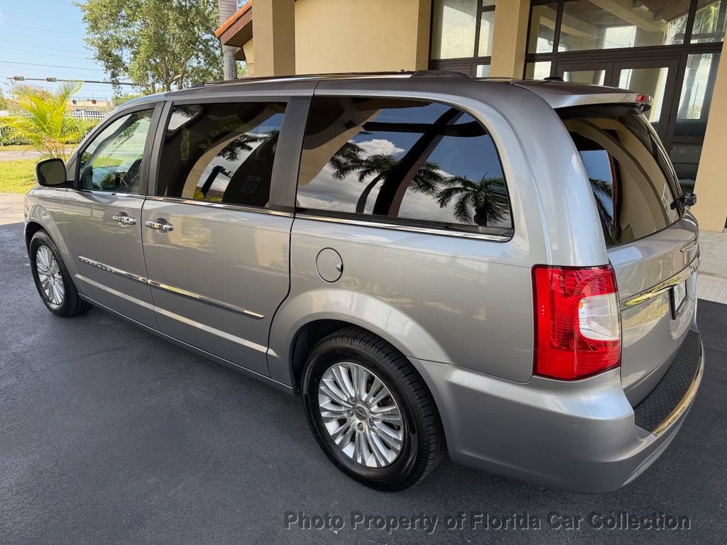Used 2013 Chrysler Town & Country Limited w/ Luxury Group FWD image 67