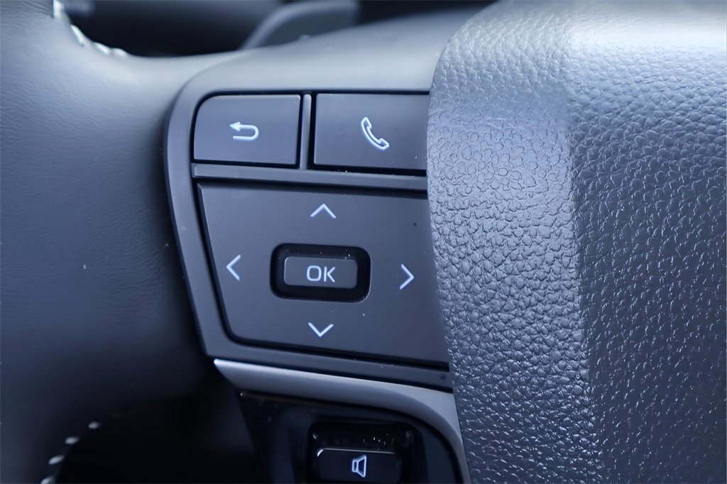 Certified 2025 Toyota Camry SE image 20