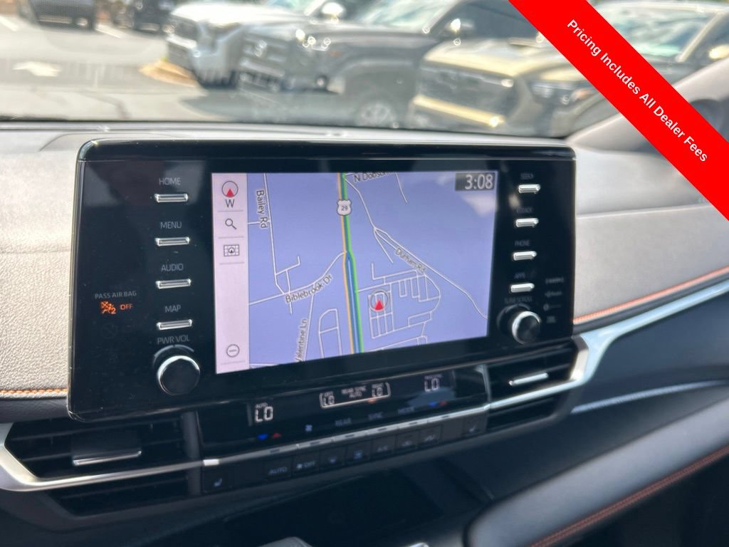 Used 2024 Toyota Sienna XSE w/ XSE Plus Package FWD image 13
