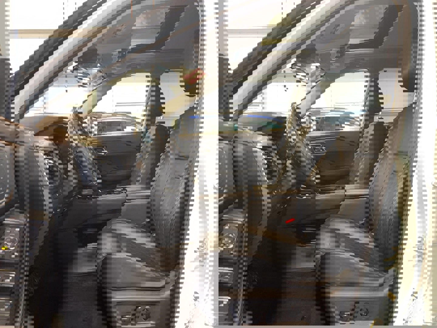 Used 2022 Nissan Rogue Platinum w/ Head-Up Display Package image 19