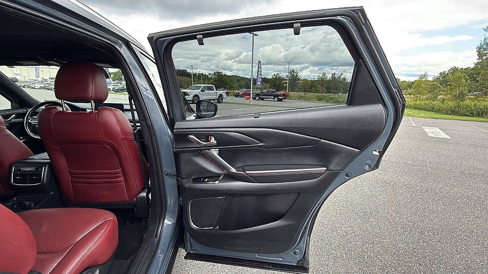 Used 2023 MAZDA CX-9 Carbon Edition AWD/4WD image 18