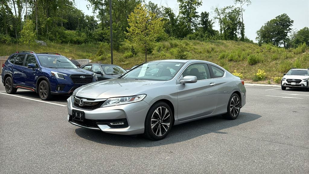 Used 2017 Honda Accord EX-L image 3