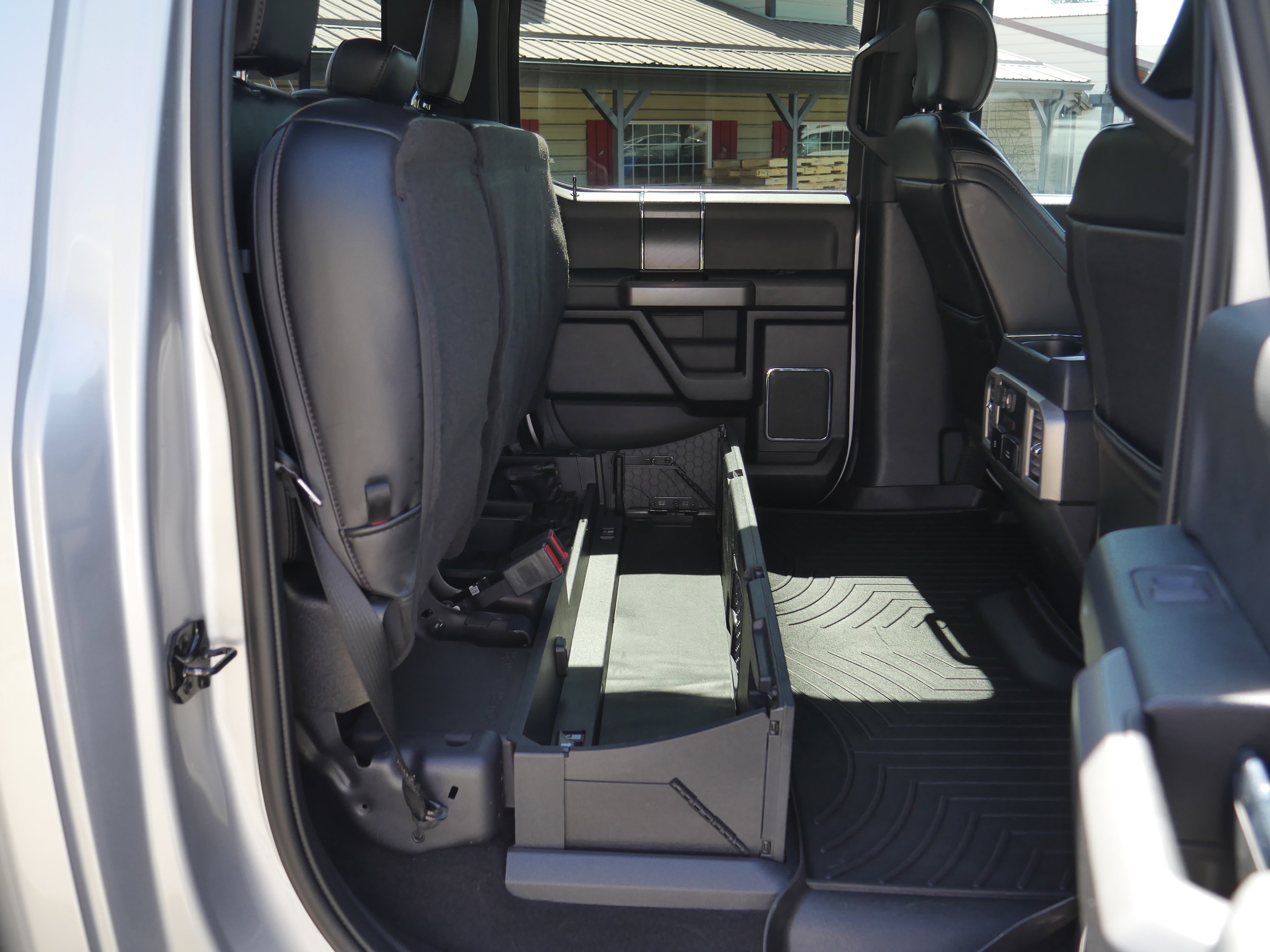 Used 2019 Ford F350 Platinum w/ Platinum Ultimate Package image 33