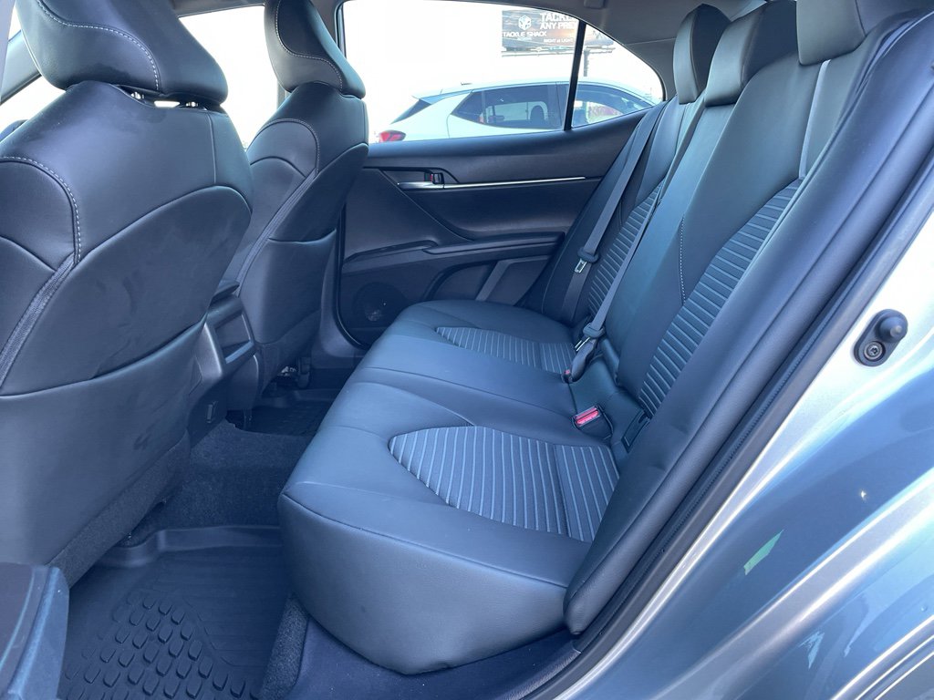 Used 2024 Toyota Camry SE image 18