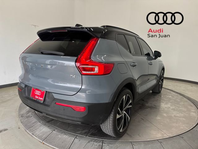 Used 2022 Volvo XC40 T4 R-Design w/ Advanced Package image 37