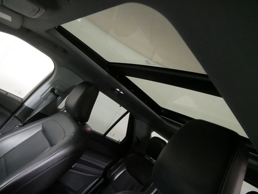 Used 2021 Ford Explorer Limited w/ Class III Trailer Tow Package image 14