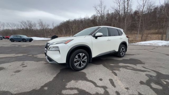 Used 2023 Nissan Rogue SV image 4
